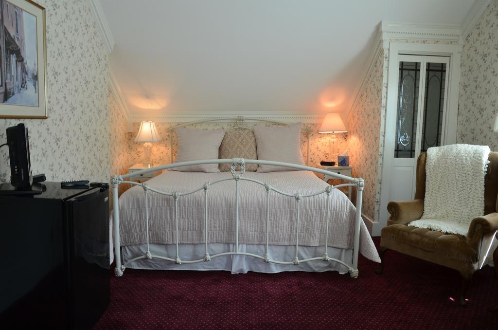 Victoria Inn Хэмптон Экстерьер фото
