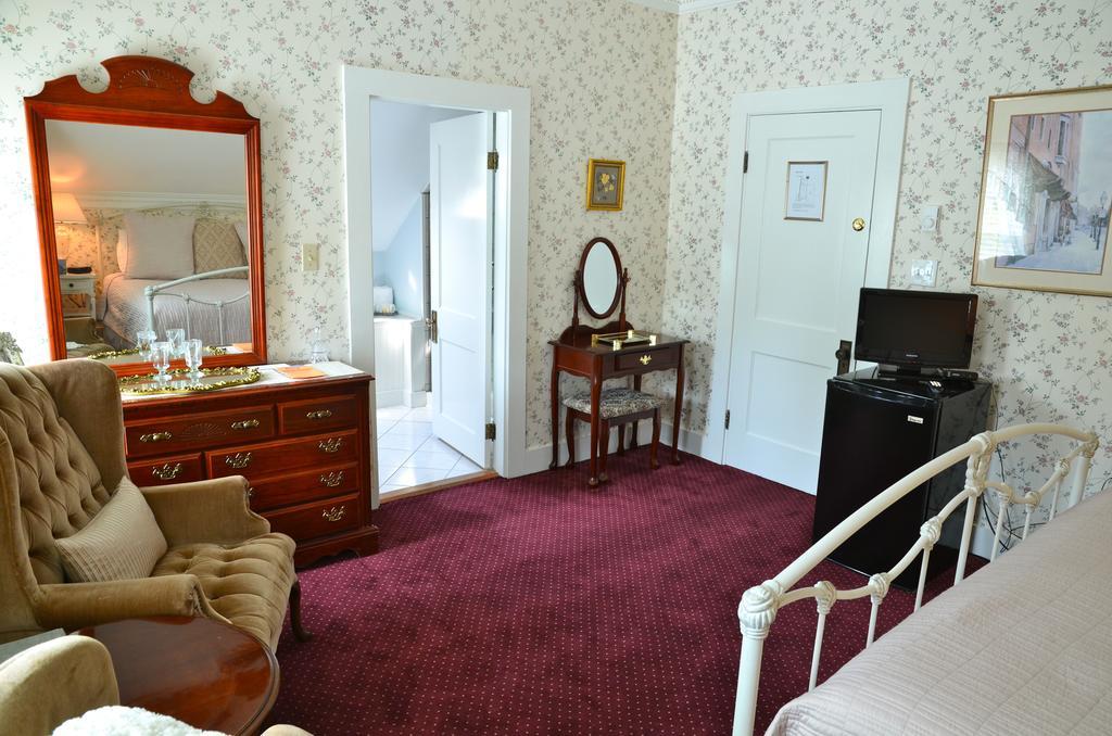 Victoria Inn Хэмптон Экстерьер фото